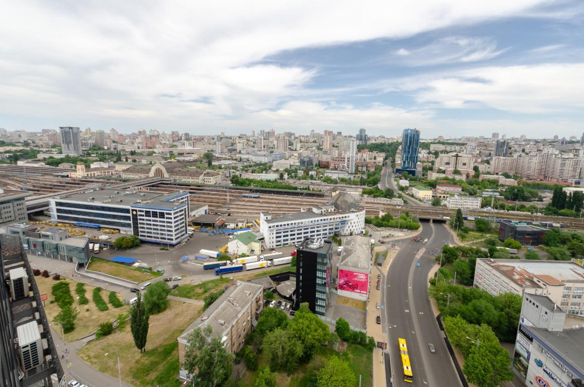 Kyiv View Railway Station Exterior foto