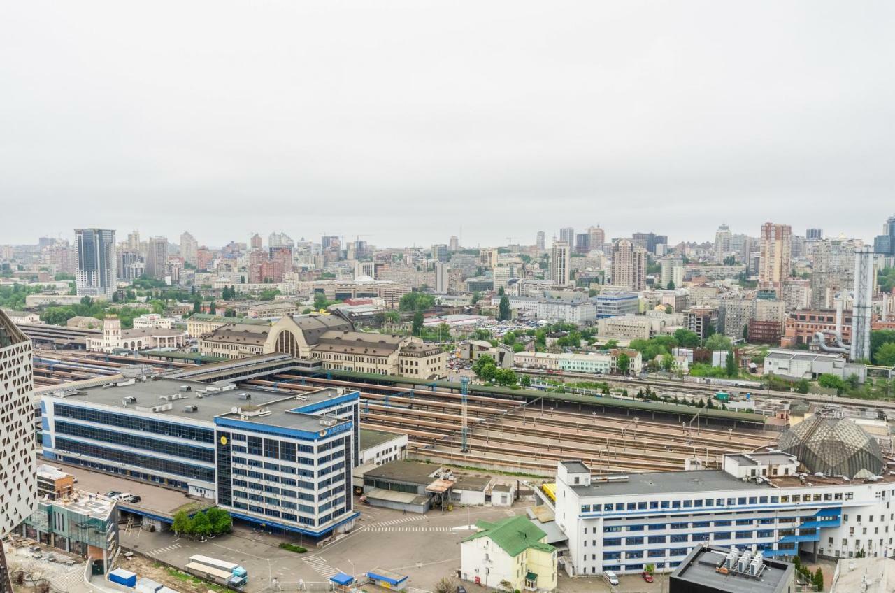 Kyiv View Railway Station Exterior foto